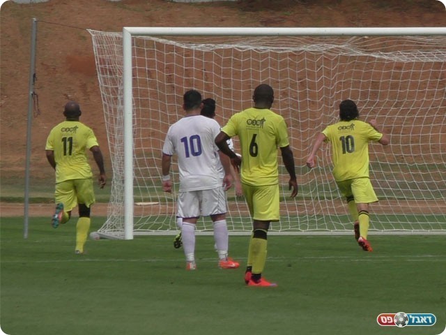 אפי אלון כובש (שקד מורג)